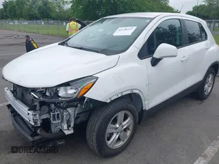 2020 Chevrolet Trax LS with VIN 3GNCJKSB1LL304974, listed as a IAAI auction lot 42428127 with 33,779 mi miles and . Bid and sale history available at DreamBid. Image 17.