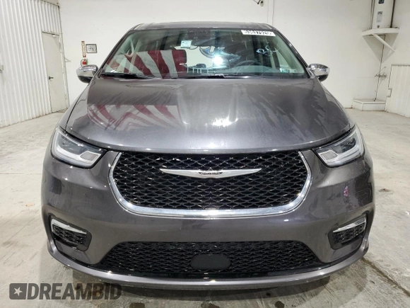 2023 Chrysler Pacifica Hybrid Limited с VIN 2C4RC1S75PR592297, выставлен на аукционе Copart как лот 53637925 с пробегом 39 249 миль миль и Списание • Salvage title. История ставок и продаж доступна на DreamBid. Изображение 5.