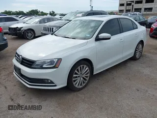 2016 Volkswagen Jetta SEL с VIN 3VWL07AJXGM203480, выставлен на аукционе IAAI как лот 42630215 с пробегом 112 599 миль миль и . История ставок и продаж доступна на DreamBid. Изображение 17.