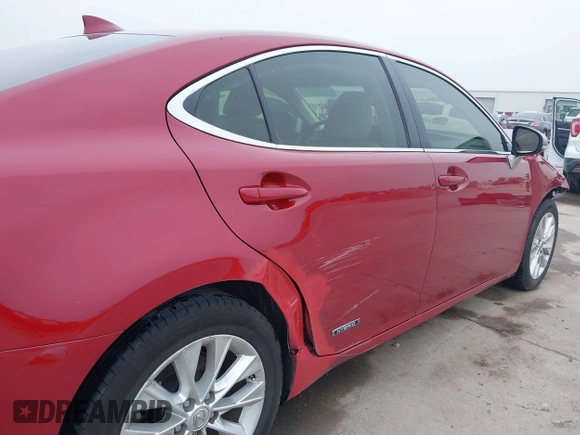 2015 Lexus ES 300h z VIN JTHBW1GG6F2088404, wystawiony jako IAAI lot #42318218 z przebiegiem 139 279 mil mil oraz . Historia ofert i sprzedaży dostępna na DreamBid. Obrazek 19.