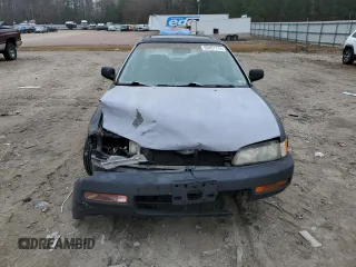 1997 Honda Accord EX with VIN 1HGCD5651VA019340, listed as a Copart auction lot 83451114 with 214,604 mi miles and Salvage Title. Bid and sale history available at DreamBid. Image 5.