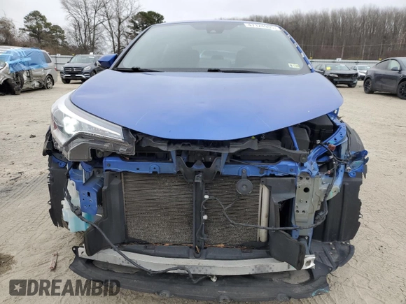 2019 Toyota C-HR XLE with VIN NMTKHMBX4KR072109, listed as a Copart auction lot 47124985 with 142,969 mi miles and Salvage Title. Bid and sale history available at carsss.com. Image 5.