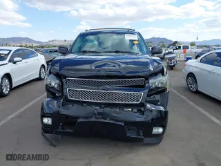 2011 Chevrolet Avalanche LT with VIN 3GNMCFE03BG351852, listed as a IAAI auction lot 42083263 with 92,292 mi miles. Bid and sale history available at carsss.com. Image 12.