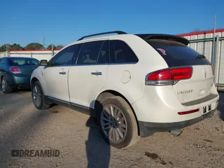 2013 Lincoln MKX with VIN 2LMDJ6JK0DBL13474, listed as a IAAI auction lot 41141919 with 133,344 mi miles. Bid and sale history available at carsss.com. Image 3.