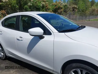 2016 Scion iA z VIN 3MYDLBZVXGY122157, wystawiony jako IAAI lot #41991308 z przebiegiem 133 026 mil mil oraz . Historia ofert i sprzedaży dostępna na DreamBid. Obrazek 13.