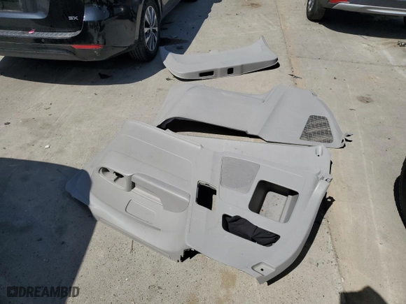 2015 Honda Odyssey EX-L with VIN 5FNRL5H68FB055570, listed as a Copart auction lot 53642005 with 138,928 mi miles and Salvage Title. Bid and sale history available at carsss.com. Image 13.