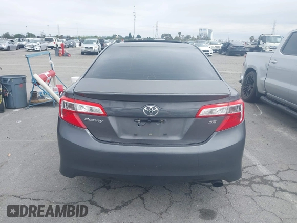 2014 Toyota Camry L with VIN 4T1BF1FK1EU318131, listed as a IAAI auction lot 41912089 with 1 mi miles. Bid and sale history available at carsss.com. Image 17.