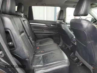 2019 Toyota Highlander SE z VIN 5TDJZRFH7KS598809, wystawiony jako Copart lot #56323355 z przebiegiem 275 728 mil mil oraz Szkoda całkowita • Salvage title. Historia ofert i sprzedaży dostępna na DreamBid. Obrazek 11.