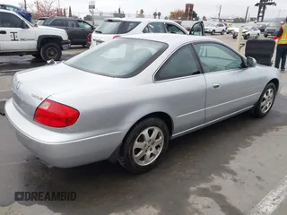 2001 Acura CL with VIN 19UYA42421A034963, listed as a IAAI auction lot 42091143 with 134,513 mi miles. Bid and sale history available at carsss.com. Image 4.