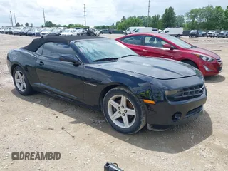 2011 Chevrolet Camaro 1LT z VIN 2G1FB3DD7B9183384, wystawiony jako IAAI lot #42527994 z przebiegiem 238 375 mil mil oraz . Historia ofert i sprzedaży dostępna na DreamBid. Obrazek 1.