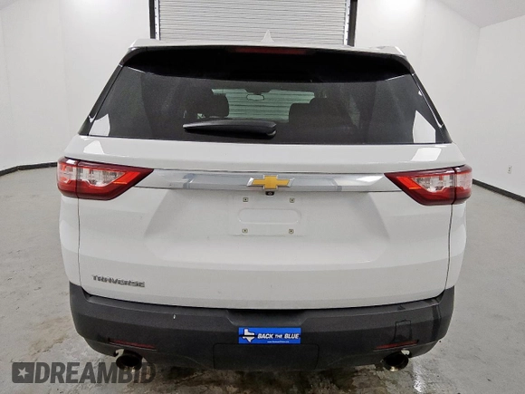 2021 Chevrolet Traverse LS z VIN 1GNERFKW4MJ138373, wystawiony jako Copart lot #56994505 z przebiegiem 64 609 mil mil oraz Czysty tytuł • Clean title. Historia ofert i sprzedaży dostępna na DreamBid. Obrazek 6.
