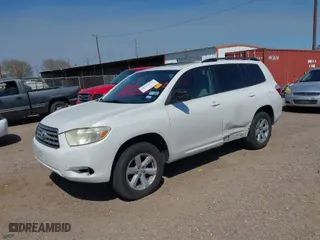 2010 Toyota Highlander with VIN 5TDBK3EH5AS036283, listed as a IAAI auction lot 41752471 with 270,323 mi miles. Bid and sale history available at carsss.com. Image 2.