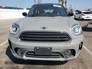 2021 MINI Countryman Oxford Edition with VIN WMZ23BR07M3M79228, listed as a Copart auction lot 72582534 with 38,678 mi miles and Salvage Title. Bid and sale history available at carsss.com. Image 5.