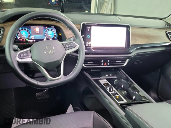 2024 Volkswagen Atlas SE с VIN 1V2HR2CA9RC564720, выставлен на аукционе IAAI как лот 42774211 с пробегом 22 207 миль миль и . История ставок и продаж доступна на DreamBid. Изображение 49.
