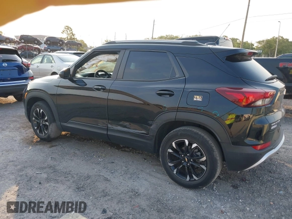 2022 Chevrolet TrailBlazer LT with VIN KL79MPSL7NB061589, listed as a IAAI auction lot 42049675 with 33,520 mi miles and . Bid and sale history available at DreamBid. Image 3.