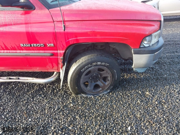 1998 Dodge Ram 1500 with VIN 3B7HF13Z2WG157096, listed as a IAAI auction lot 41200751 with 157,125 mi miles. Bid and sale history available at carsss.com. Image 6.