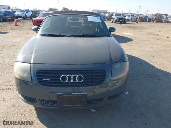 2001 Audi TT with VIN TRUUT28N111028525, listed as a IAAI auction lot 41400729 with 157,516 mi miles. Bid and sale history available at carsss.com. Image 6.