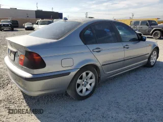 2004 BMW 3 Series 325i with VIN WBAAZ33464KP85044, listed as a Copart auction lot 50255335 with 207,202 mi miles and Clean Title. Bid and sale history available at carsss.com. Image 3.