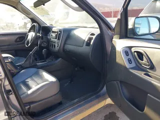 2007 Ford Escape Hybrid with VIN 1FMCU59H07KC05805, listed as a IAAI auction lot 41754874 with 230,265 mi miles. Bid and sale history available at carsss.com. Image 5.