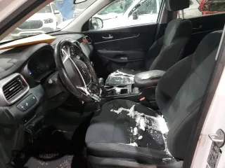 2020 Kia Sorento LX V6 with VIN 5XYPGDA51LG700748, listed as a Copart auction lot 50105295 with 43,620 mi miles and Salvage Title. Bid and sale history available at carsss.com. Image 7.