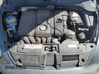 2013 Volkswagen Beetle Entry with VIN 3VWFP7AT3DM605640, listed as a Copart auction lot 47020285 with 101,183 mi miles and Salvage Title. Bid and sale history available at DreamBid. Image 11.