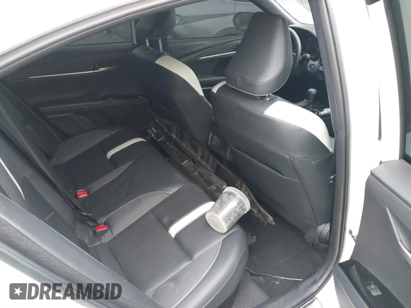 2025 Toyota Camry LE z VIN 4T1DAACK8SU029853, wystawiony jako IAAI lot #41813312 z przebiegiem 25 522 mil mil oraz . Historia ofert i sprzedaży dostępna na DreamBid. Obrazek 8.