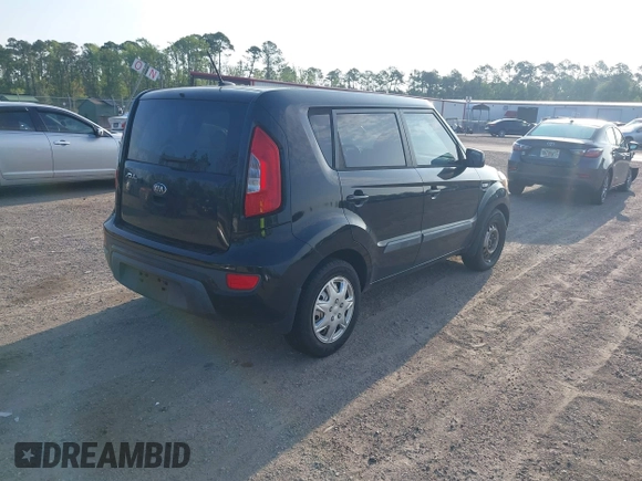2013 Kia Soul with VIN KNDJT2A58D7591449, listed as a IAAI auction lot 42236932 with 104,012 mi miles and . Bid and sale history available at DreamBid. Image 4.