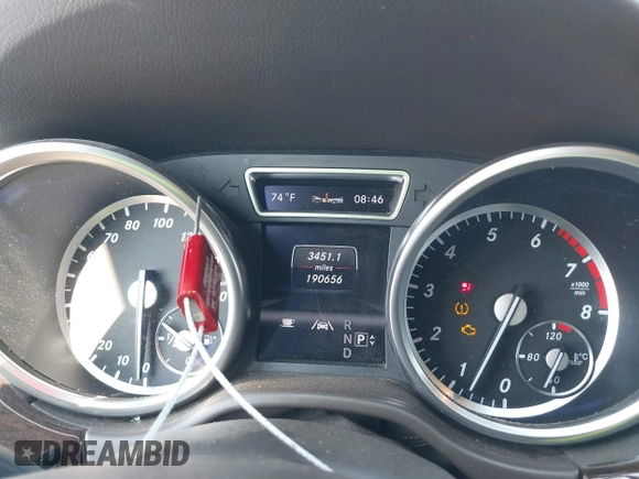 2013 Mercedes-Benz M 350 z VIN 4JGDA5HB7DA242328, wystawiony jako IAAI lot #42379118 z przebiegiem 190 656 mil mil oraz . Historia ofert i sprzedaży dostępna na DreamBid. Obrazek 7.