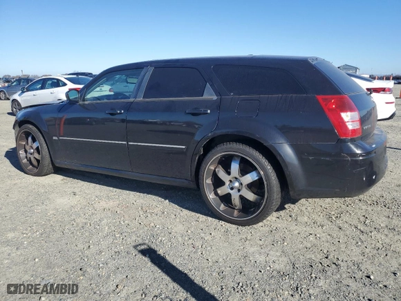 2007 Dodge Magnum with VIN 2D4FV47V77H615125, listed as a Copart auction lot 89007445 with 135,641 mi miles and Salvage Title. Bid and sale history available at carsss.com. Image 2.