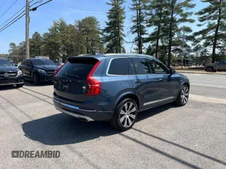 2021 Volvo XC90 Inscription Expression z VIN YV4BR0CL8M1708756, wystawiony jako Copart lot #61388935 z przebiegiem 139 013 mil mil oraz Czysty tytuł • Clean title. Historia ofert i sprzedaży dostępna na DreamBid. Obrazek 4.