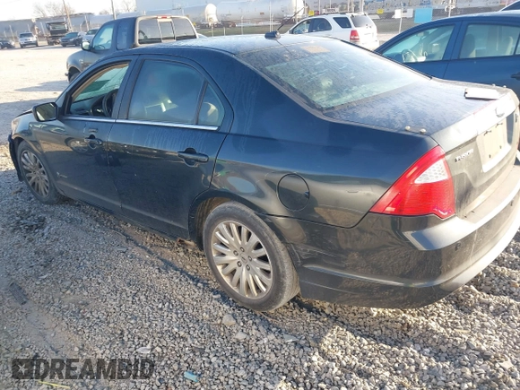 2010 Ford Fusion Hybrid with VIN 3FADP0L32AR100367, listed as a IAAI auction lot 41770303 with 253,334 mi miles. Bid and sale history available at carsss.com. Image 3.