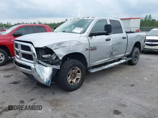 2016 Ram 2500 Tradesman с VIN 3C6UR5CL0GG357847, выставлен на аукционе IAAI как лот 42403339 с пробегом 256 394 миль миль и . История ставок и продаж доступна на DreamBid. Изображение 2.