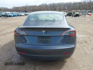 2023 Tesla Model 3 с VIN 5YJ3E1EA1PF716004, выставлен на аукционе IAAI как лот 41809672 с пробегом 2 775 миль миль и . История ставок и продаж доступна на DreamBid. Изображение 16.