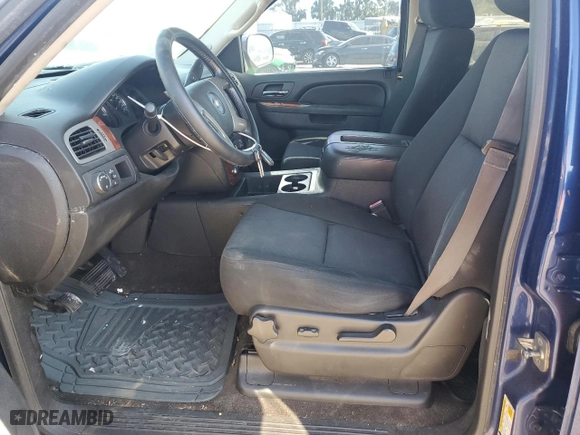 2013 Chevrolet Avalanche LS with VIN 3GNMCEE04DG116955, listed as a Copart auction lot 83069414 with 141,349 mi miles and Clean Title. Bid and sale history available at carsss.com. Image 7.