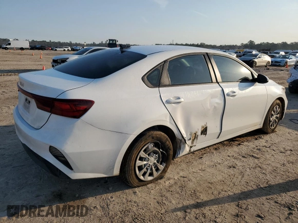2024 Kia Forte LX with VIN 3KPF24AD5RE726244, listed as a Copart auction lot 47210975 with 35,402 mi miles and Salvage Title. Bid and sale history available at carsss.com. Image 3.