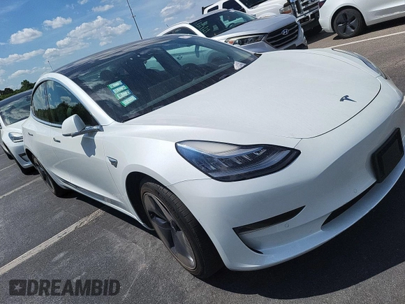 2020 Tesla Model 3 Long Range z VIN 5YJ3E1EB3LF646315, wystawiony jako IAAI lot #42398524 z przebiegiem 51 652 mil mil oraz . Historia ofert i sprzedaży dostępna na DreamBid. Obrazek 29.