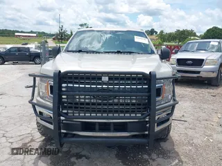 2018 Ford F-150 XL z VIN 1FTEW1EP3JKC46790, wystawiony jako IAAI lot #42584702 z przebiegiem 138 756 mil mil oraz . Historia ofert i sprzedaży dostępna na DreamBid. Obrazek 13.