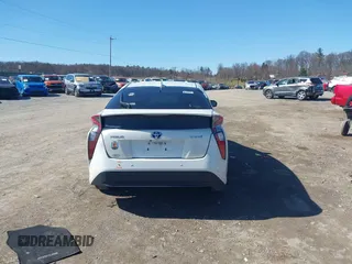 2017 Toyota Prius Two z VIN JTDKARFU4H3053749, wystawiony jako IAAI lot #41816036 z przebiegiem 151 594 mil mil oraz . Historia ofert i sprzedaży dostępna na DreamBid. Obrazek 16.