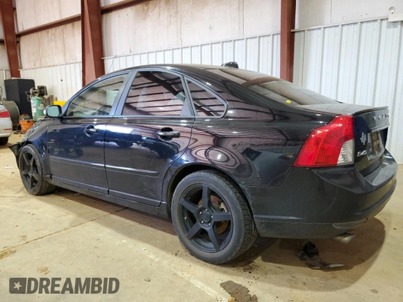 2011 Volvo S40 with VIN YV1672MS3B2539324, listed as a Copart auction lot 41871775 with 191,369 mi miles and Salvage Title. Bid and sale history available at carsss.com. Image 2.