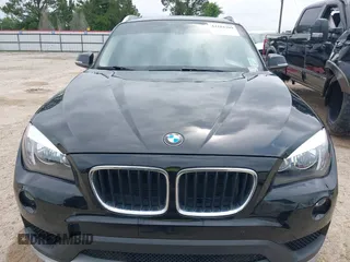 2015 BMW X1 sDrive28i z VIN WBAVM1C58FV314530, wystawiony jako IAAI lot #42184209 z przebiegiem 148 619 mil mil oraz . Historia ofert i sprzedaży dostępna na DreamBid. Obrazek 13.