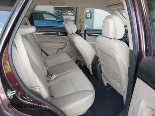 2012 Kia Sorento LX z VIN 5XYKT4A6XCG218424, wystawiony jako IAAI lot #42351646 z przebiegiem 185 016 mil mil oraz . Historia ofert i sprzedaży dostępna na DreamBid. Obrazek 8.