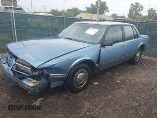 1991 Oldsmobile Delta z VIN 1G3HN54C6M1809377, wystawiony jako IAAI lot #42275221 z przebiegiem 139 509 mil mil oraz . Historia ofert i sprzedaży dostępna na DreamBid. Obrazek 2.