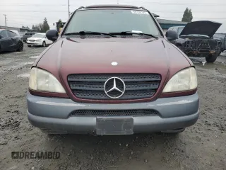 1998 Mercedes-Benz M-Class with VIN 4JGAB54E4WA028593, listed as a Copart auction lot 88130125 with 200,823 mi miles and Clean Title. Bid and sale history available at carsss.com. Image 5.