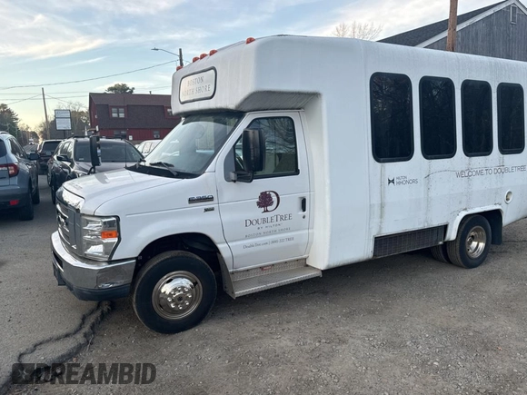 2012 Ford Econoline Commercial z VIN 1FDEE3FL1CDB21798, wystawiony jako Copart lot #79741024 z przebiegiem 148 238 mil mil oraz Tytuł czysty. Historia ofert i sprzedaży dostępna na DreamBid. Obrazek 2.