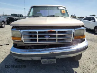 1992 Ford F-250 с VIN 1FTHX26G8NKA90766, выставлен на аукционе Copart как лот 56868745 с пробегом Не указан миль и Списание • Salvage title. История ставок и продаж доступна на DreamBid. Изображение 5.