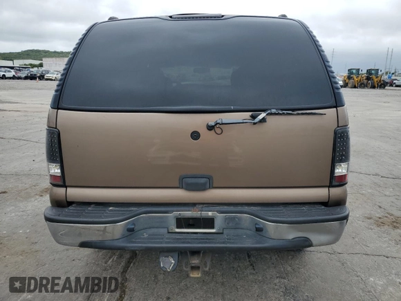 2004 Chevrolet Tahoe LS with VIN 1GNEC13V94R132662, listed as a Copart auction lot 72216484 with 297,303 mi miles and Salvage Title. Bid and sale history available at carsss.com. Image 6.