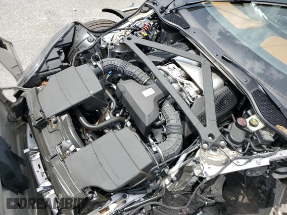 2022 Aston Martin DB11 z VIN SCFRMFCW6NGM11398, wystawiony jako Copart lot #53825715 z przebiegiem Nie podano mil oraz Szkoda całkowita • Salvage title. Historia ofert i sprzedaży dostępna na DreamBid. Obrazek 11.