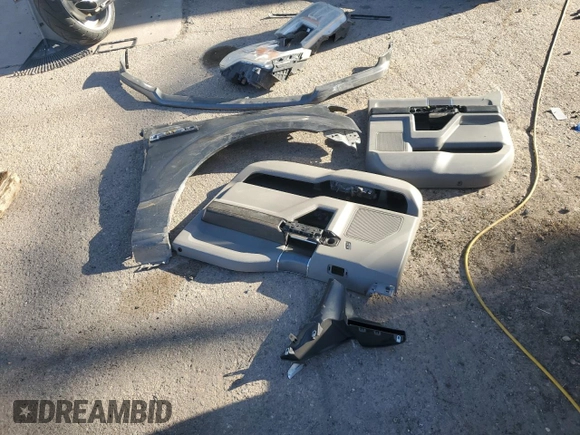 2018 Ford F-150 XL с VIN 1FTEW1CP9JKC48823, выставлен на аукционе Copart как лот 54074485 с пробегом 73 873 миль миль и Списание • Salvage title. История ставок и продаж доступна на DreamBid. Изображение 12.