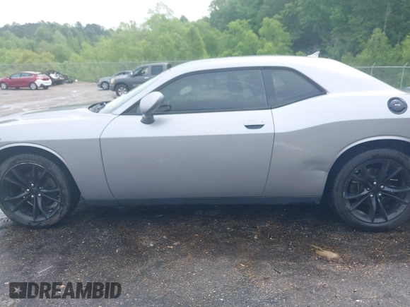 2016 Dodge Challenger SXT with VIN 2C3CDZAG2GH275767, listed as a IAAI auction lot 42095385 with 114,026 mi miles and . Bid and sale history available at DreamBid. Image 15.