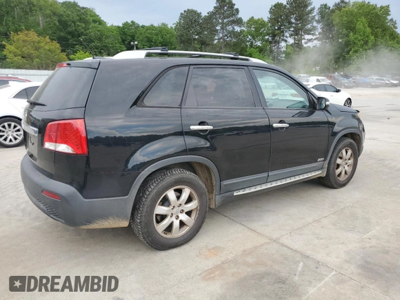 2012 Kia Sorento LX z VIN 5XYKTCA67CG279174, wystawiony jako Copart lot #54363095 z przebiegiem 181 112 mil mil oraz Szkoda całkowita • Salvage title. Historia ofert i sprzedaży dostępna na DreamBid. Obrazek 3.